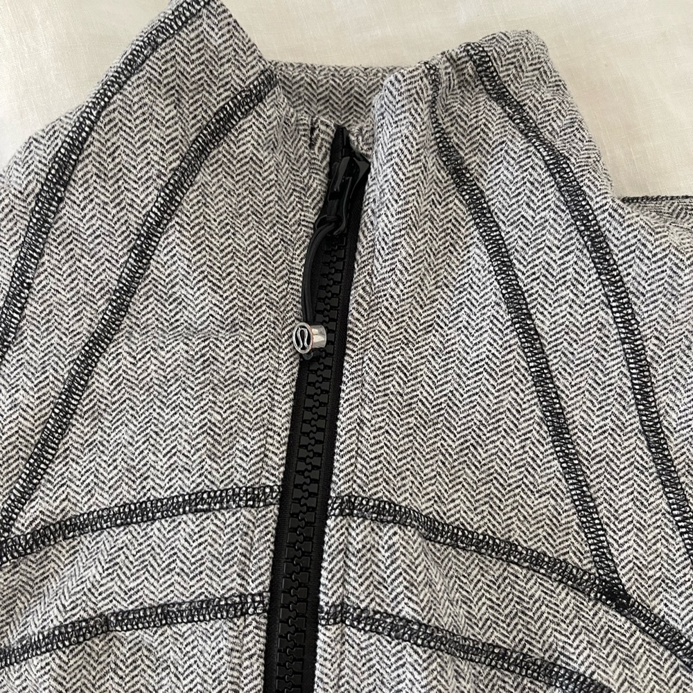Lululemon Define Jacket - Picture 3 of 5